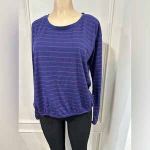 Oakley Women Scoop Neck Open Back Athletic Shirt Striped Blue Purlpe Large